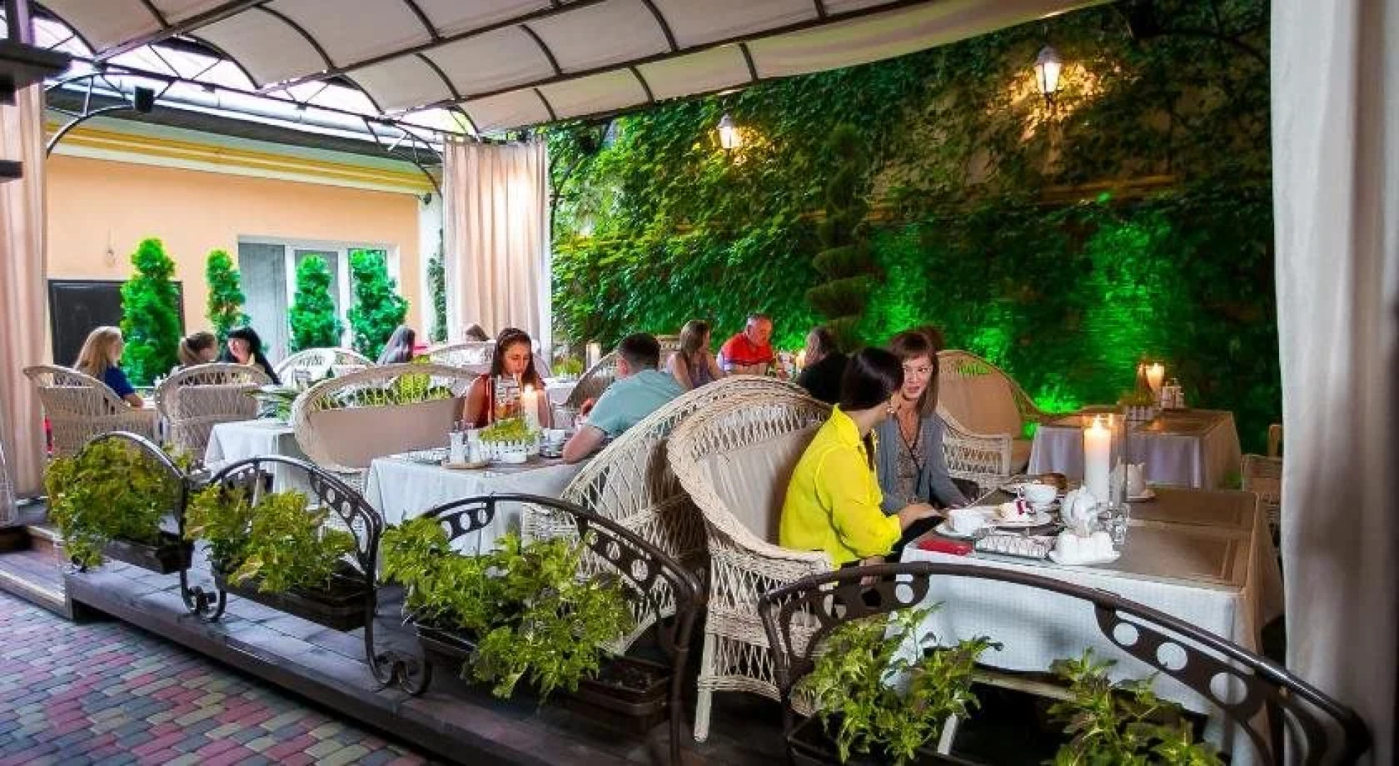 Отельно-ресторанный комплекс «AllureInn»