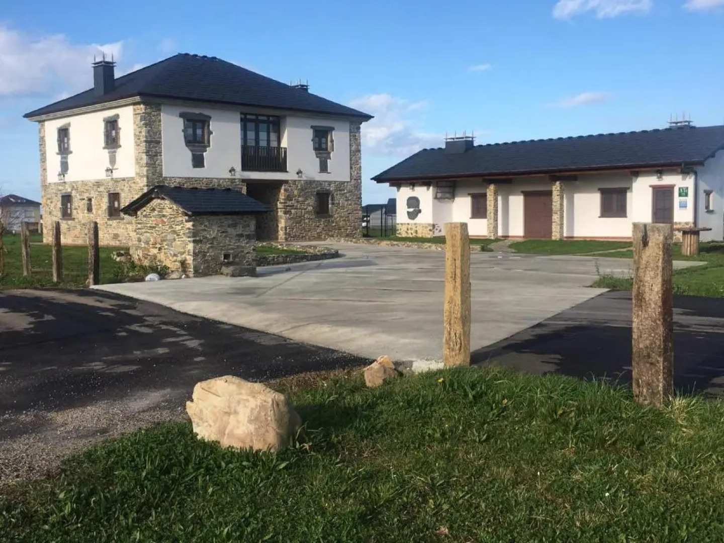 La Casa Vieja de Caneo - APARTAMENTOS RURALES 3 llaves