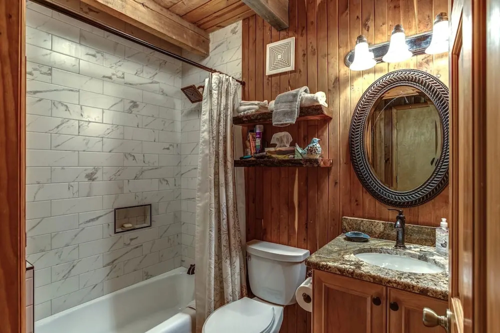 Grandma's Mountain Cabin 3 Bedrooms 2 Bathrooms Cabin