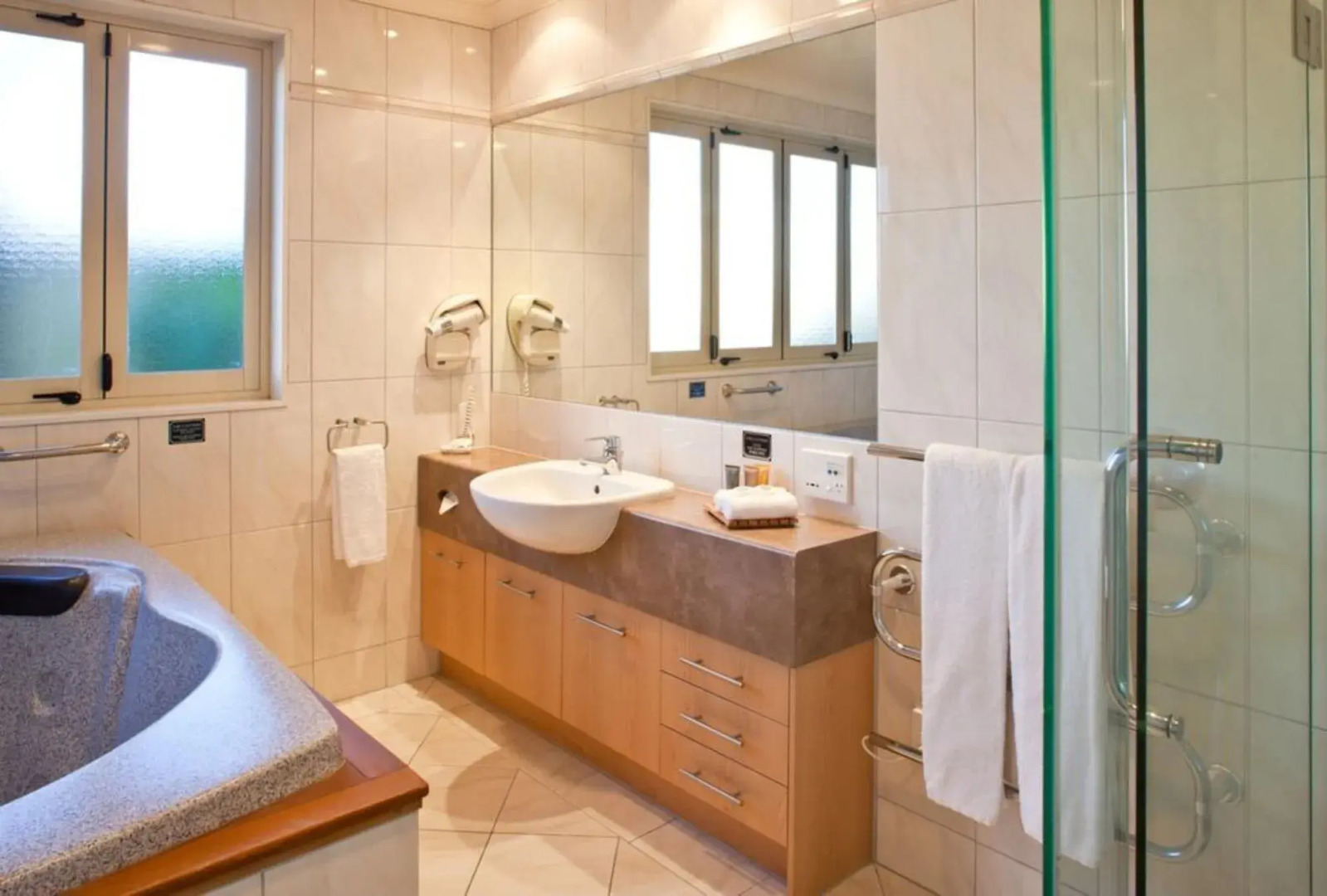 Regal Palms 5 Star City Resort