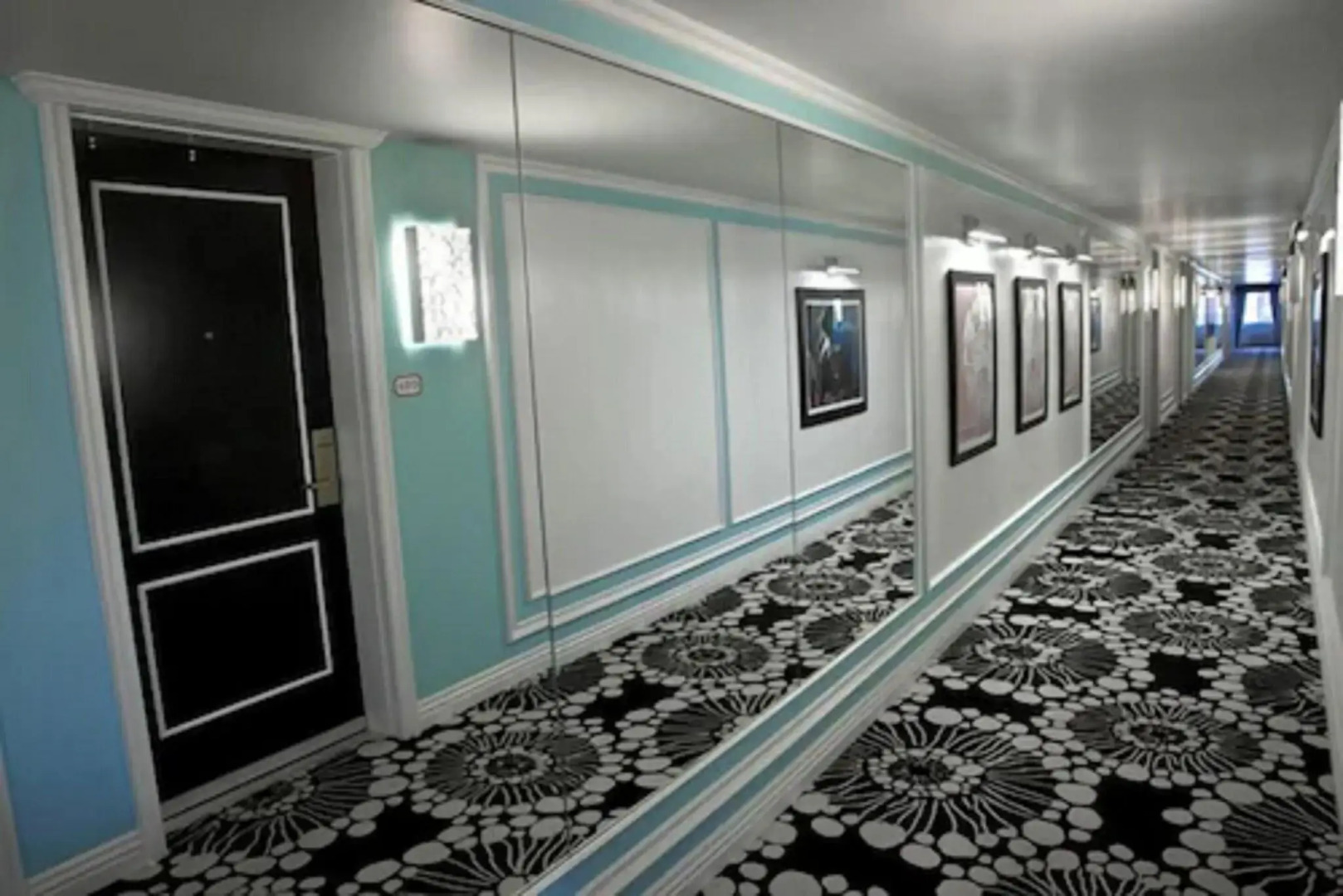 El Cortez Hotel and Casino - 21 and Over