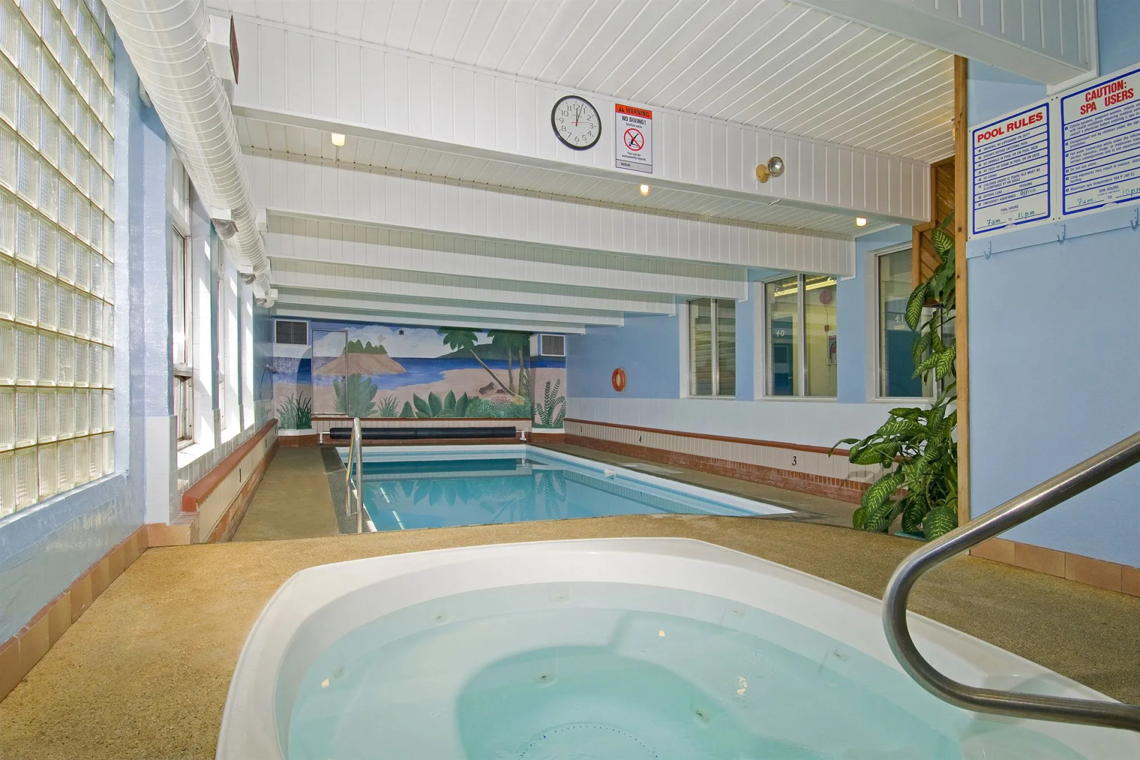 Scott's Inn and Suites