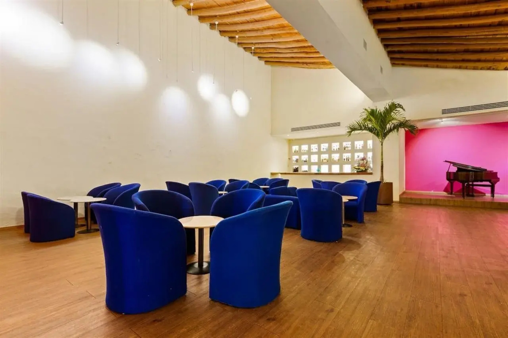 Hotel Rancho San Diego Grand Spa Resort