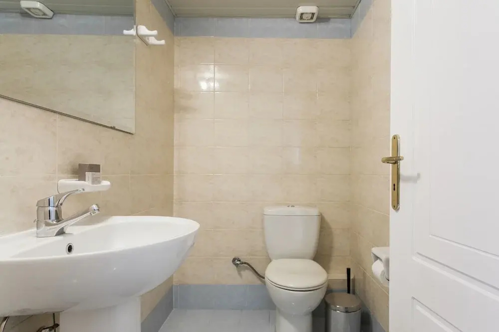 Top-Class 2BR Apartment in Marousi