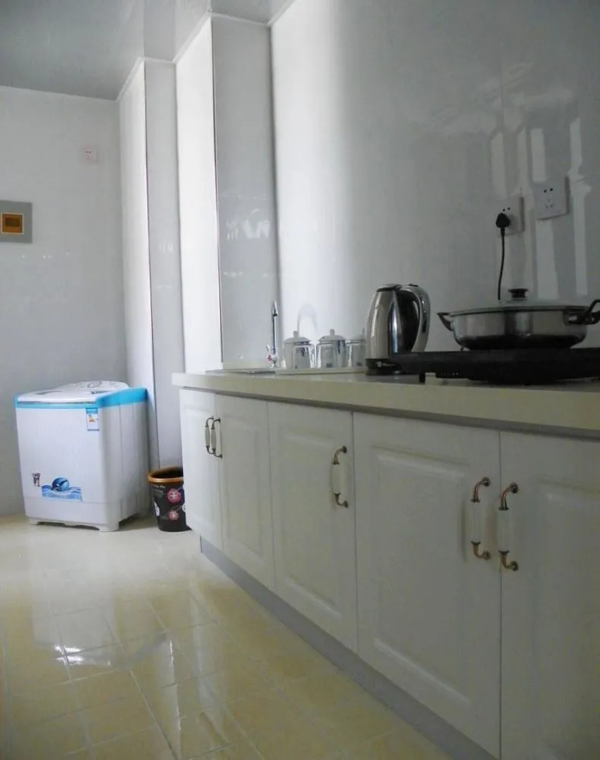 Petroleum Apartment Hotel Xining