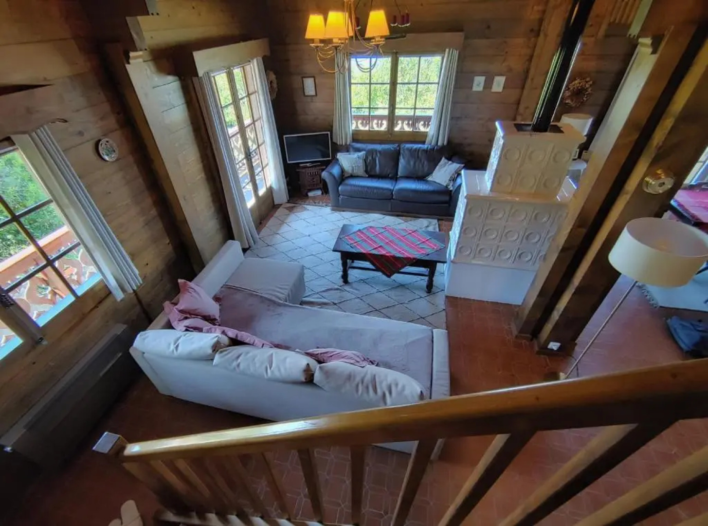 Chalet paisible dans la nature avec belle vue sur le lac Léman