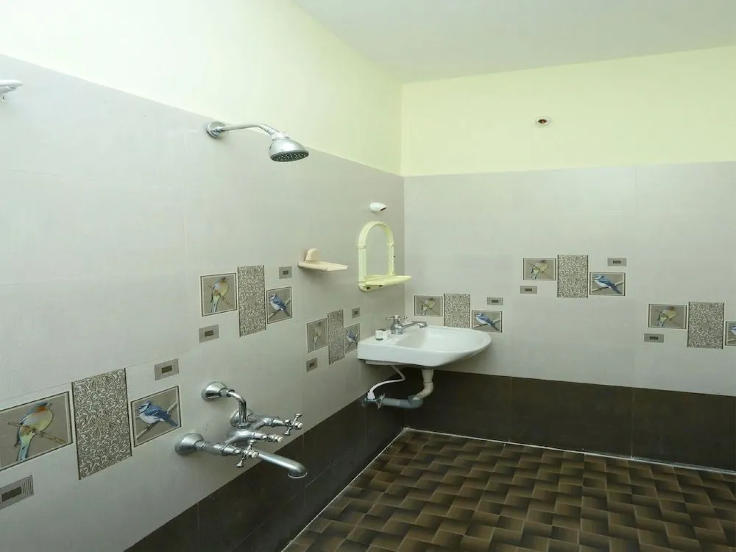 OYO 13087 Subam Hill Resort