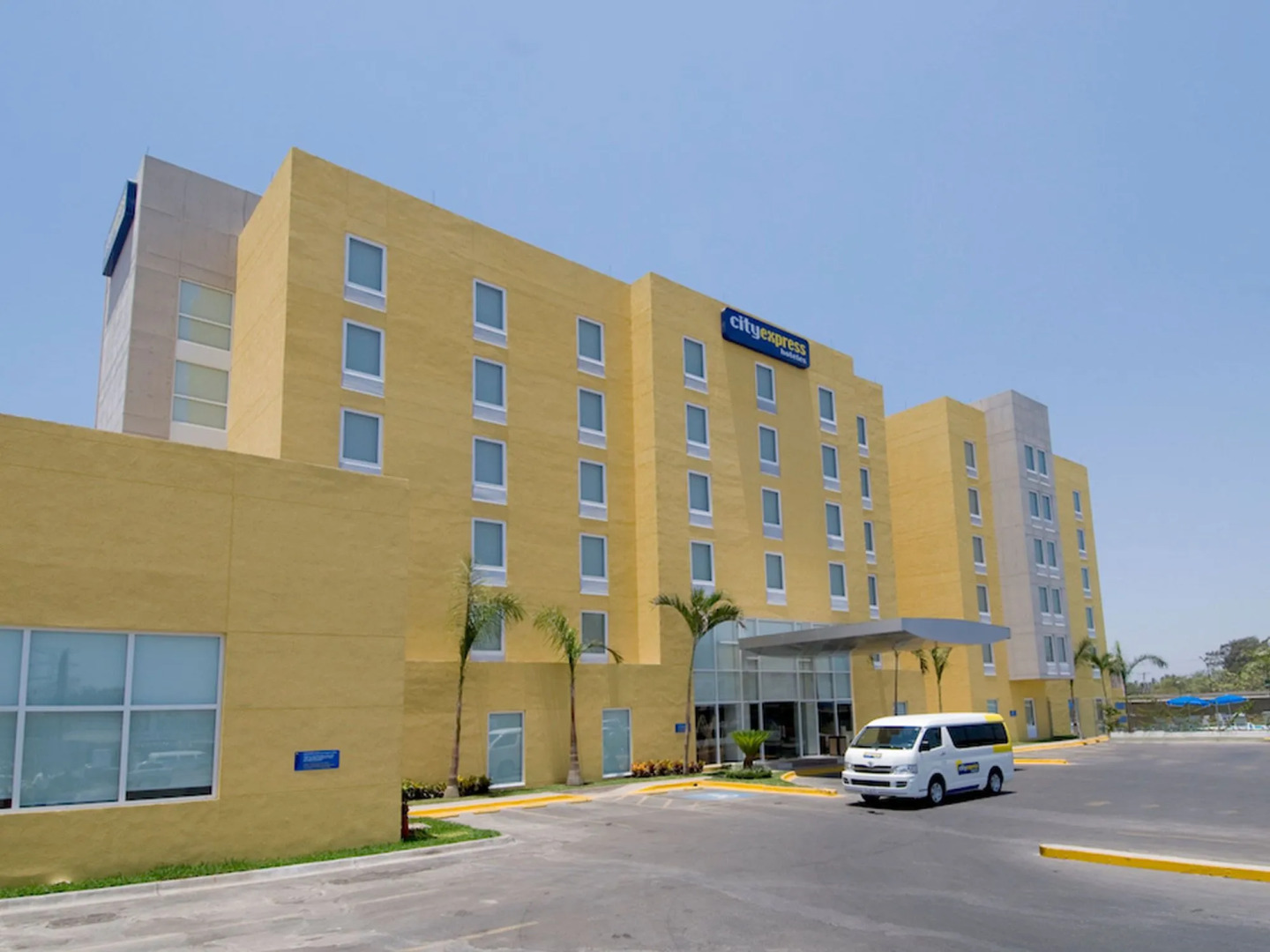 City Express by Marriott Lazaro Cardenas