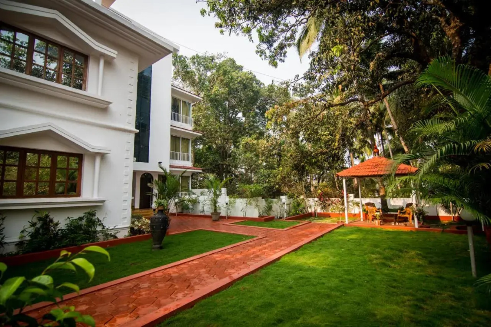 Pinnacle Holiday Homes