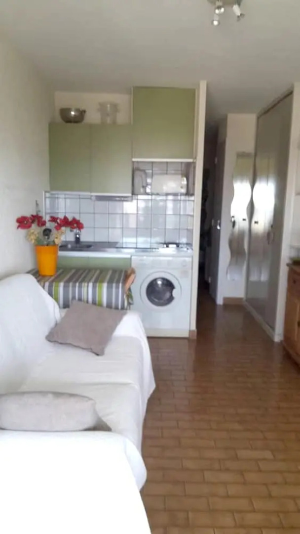 Studio in Sète, With Wonderful sea View, Furnished Balcony and Wifi - 100 m From the Beach