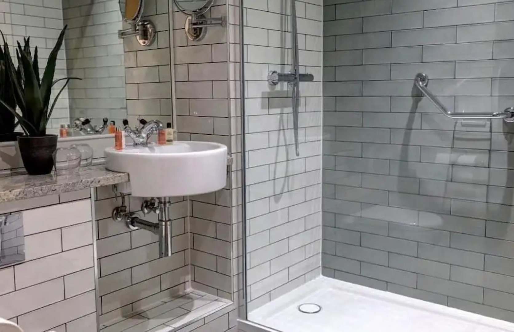 The New Hobbit Hotel Rooms