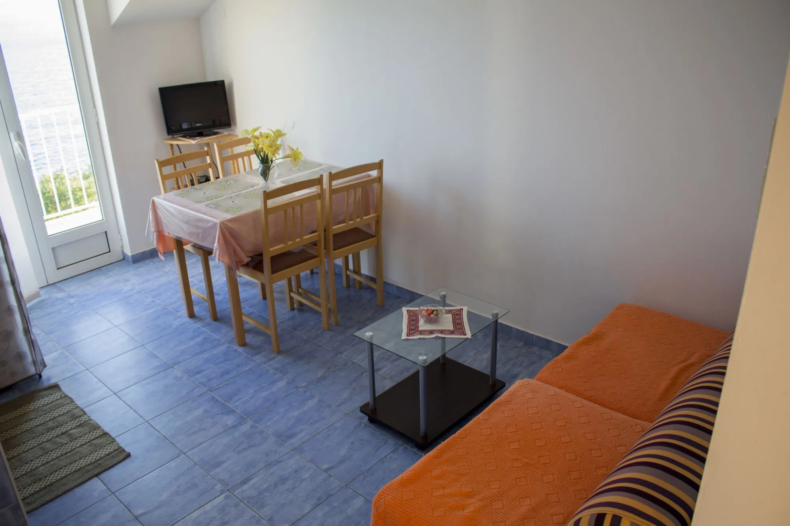 Apartments Lira