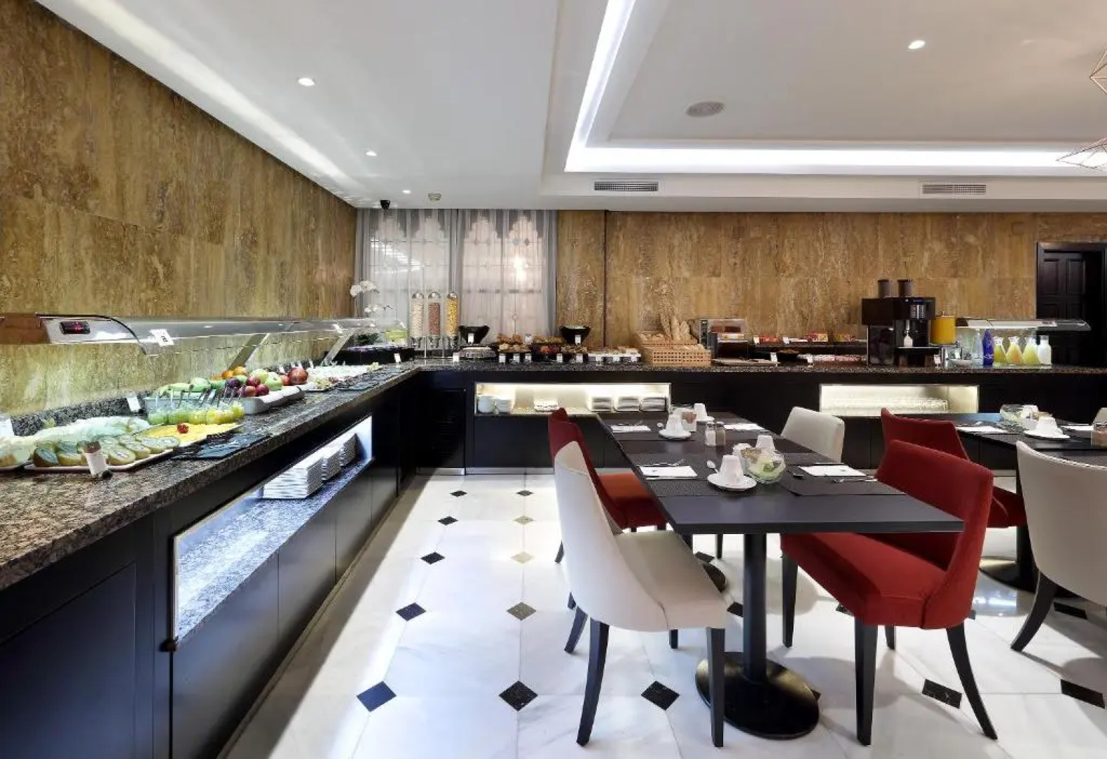 Eurostars Conquistador Hotel