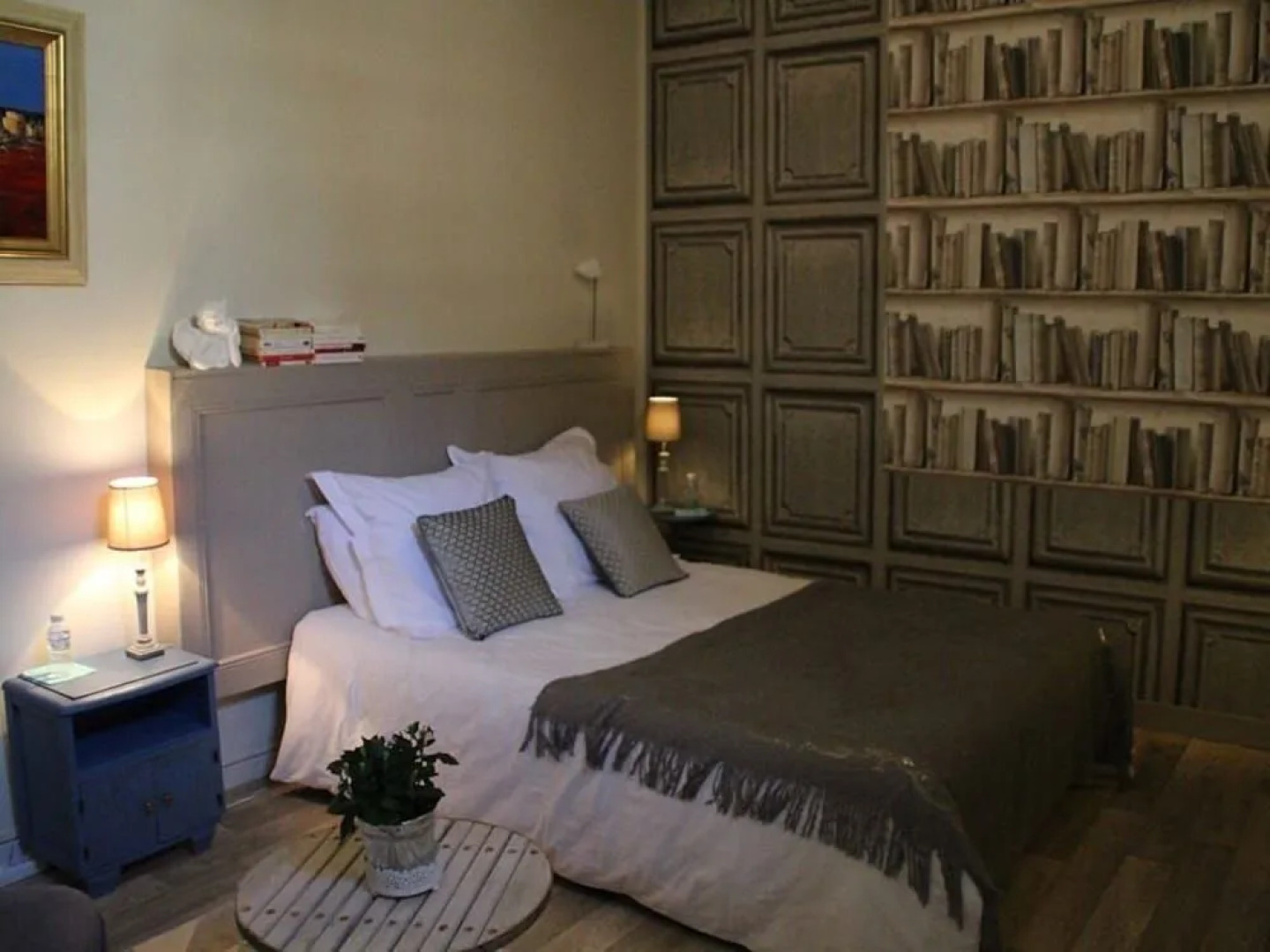 Une Chambre en Ville