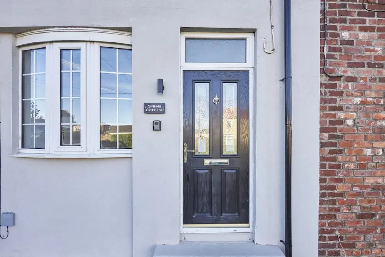 Host Stay Spring Cottage