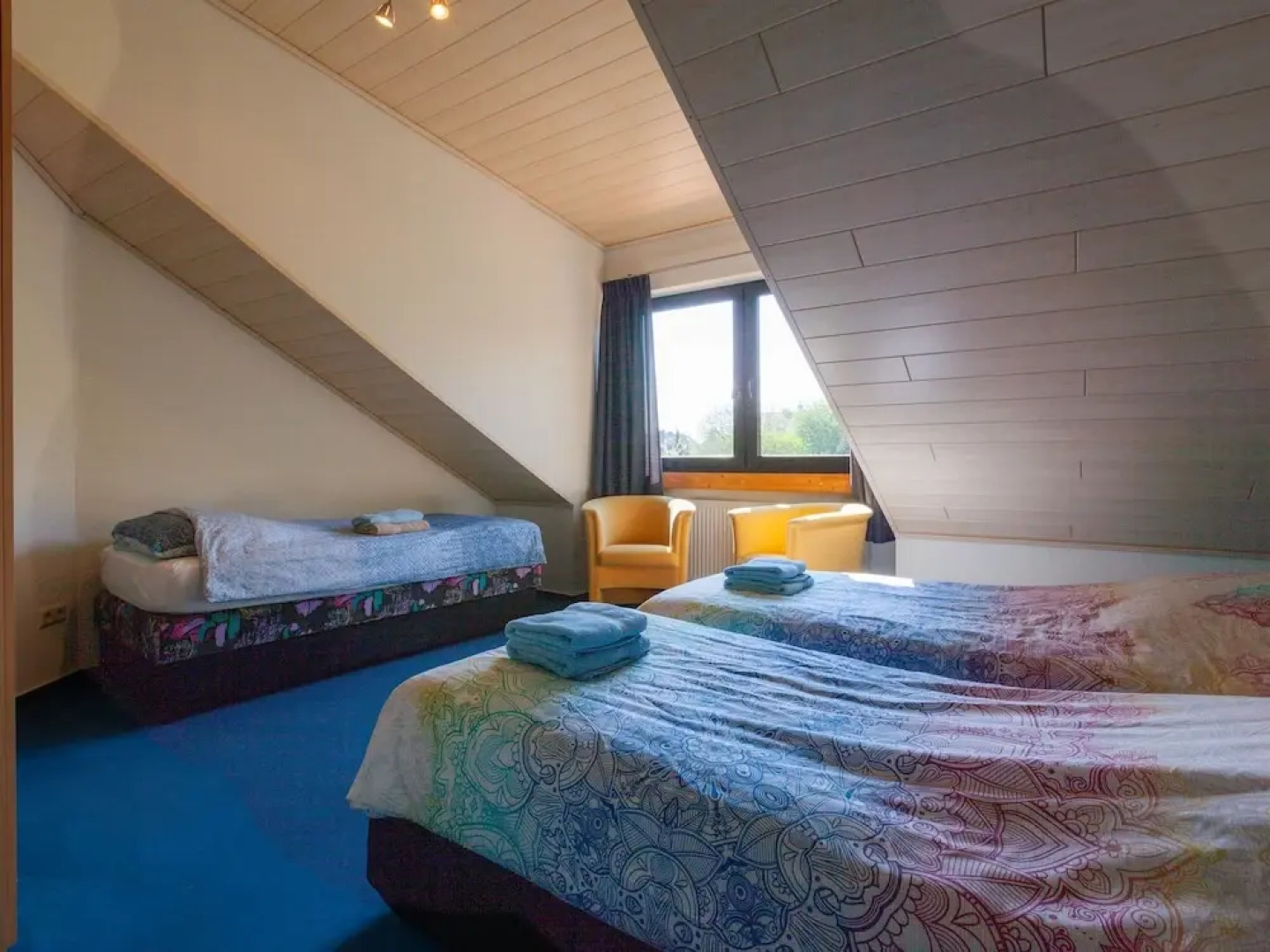 Large Apartment with Private Terrace near Kleve & Goch