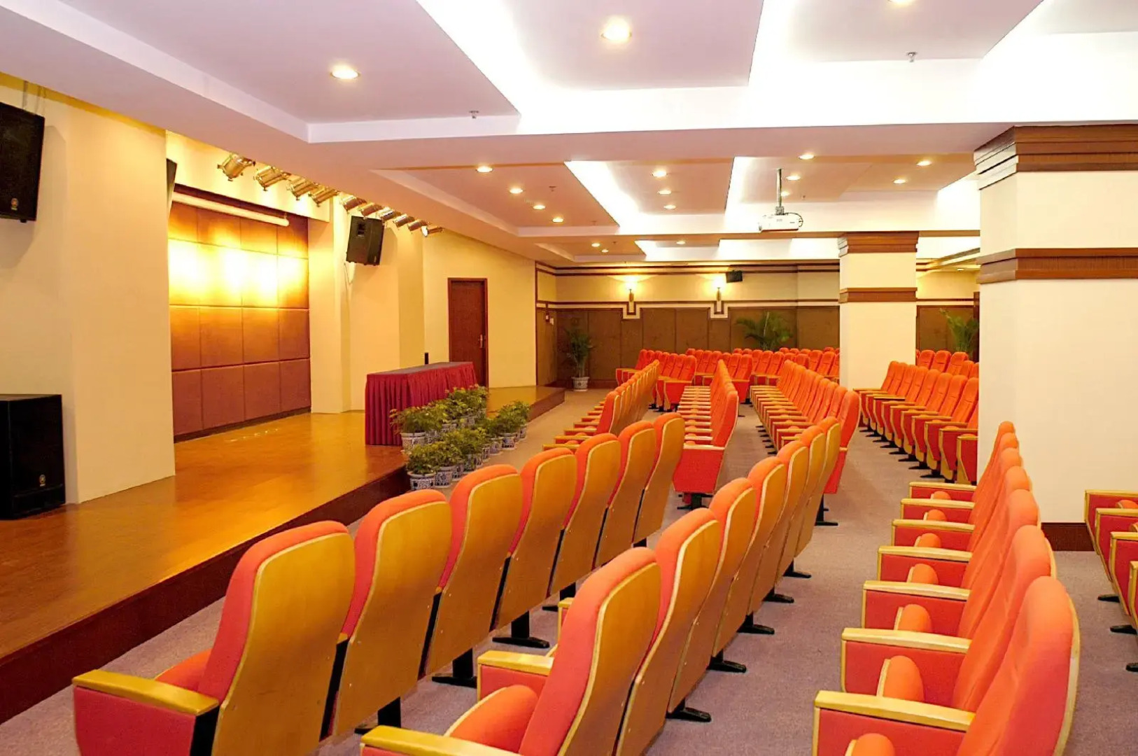 Tangshan Jinjiang International Hotel - Tangshan