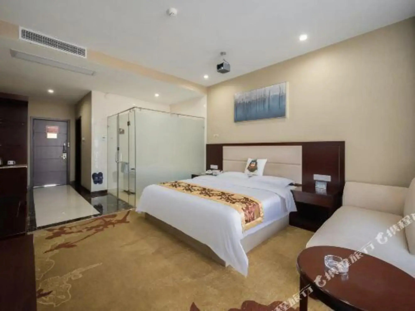 S.devons International Hotel