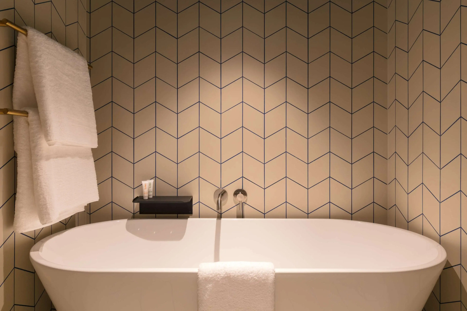 Отель Naumi Auckland Airport