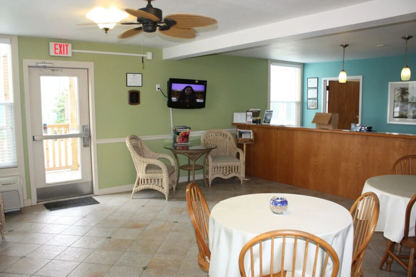 Ocean Sands Beach Boutique Inn - Stay At the Beach