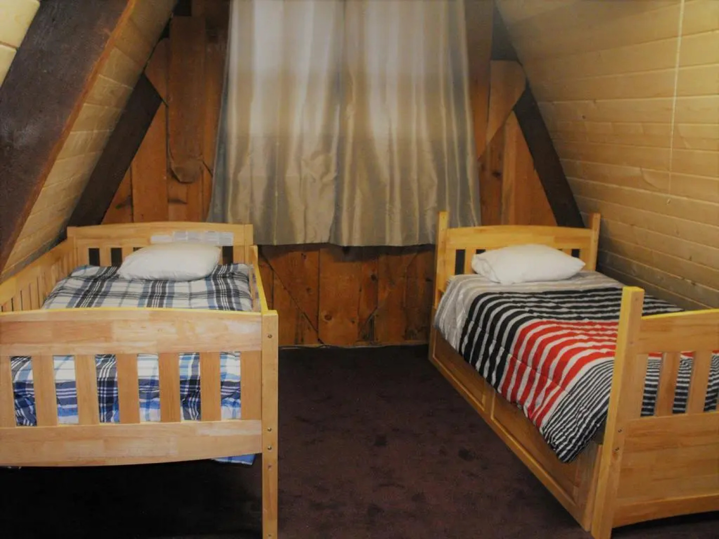 Eagle Crater Lake Inn