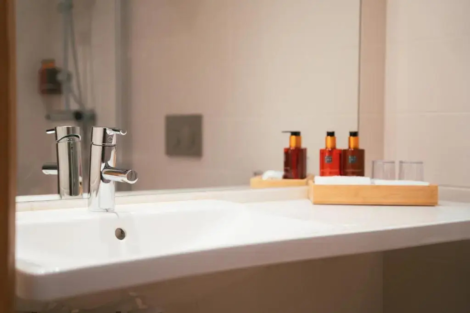 Wood Hotel by Frich's