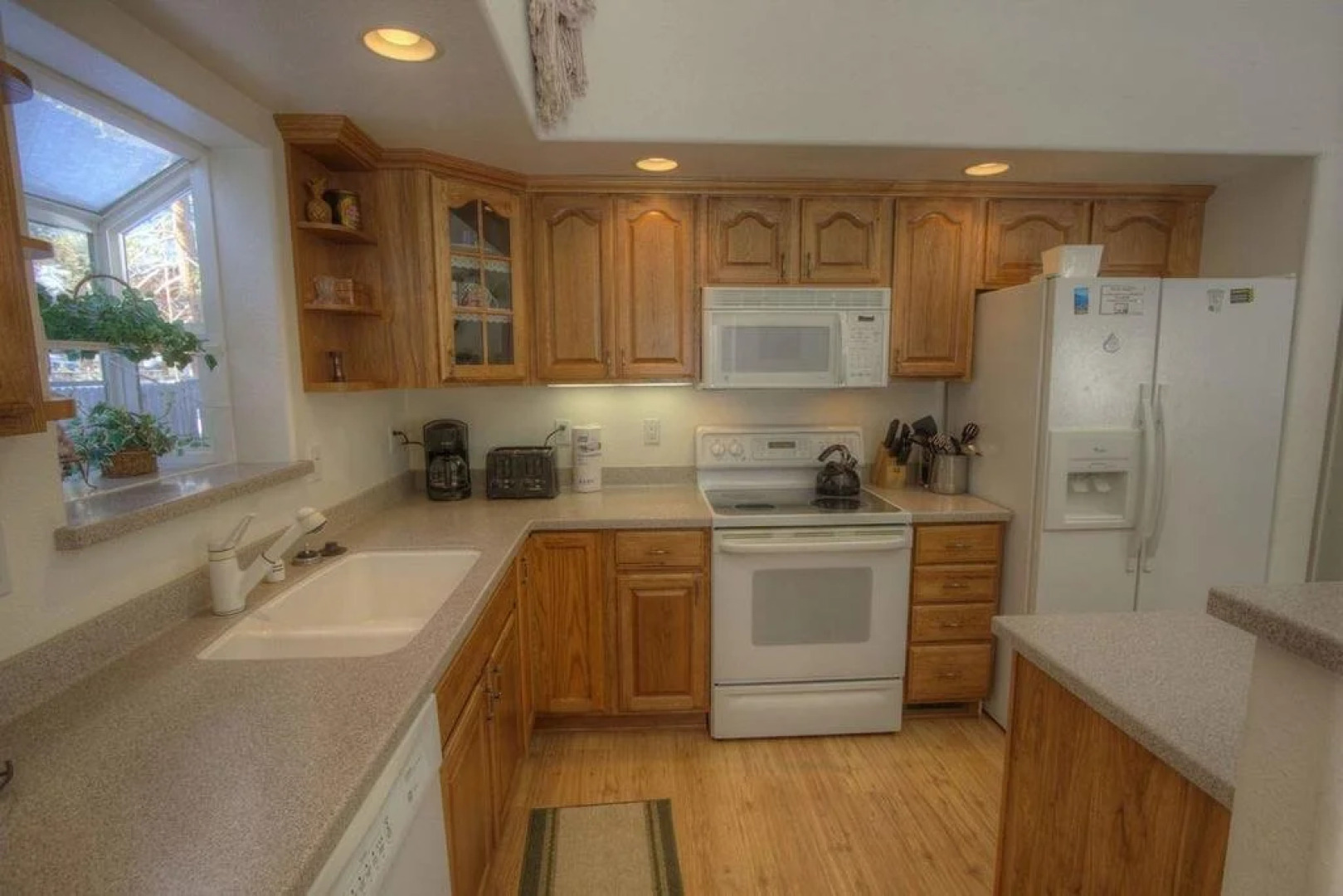 Lake Tahoe Cottage with Jacuzzi Hot Tub by RedAwning