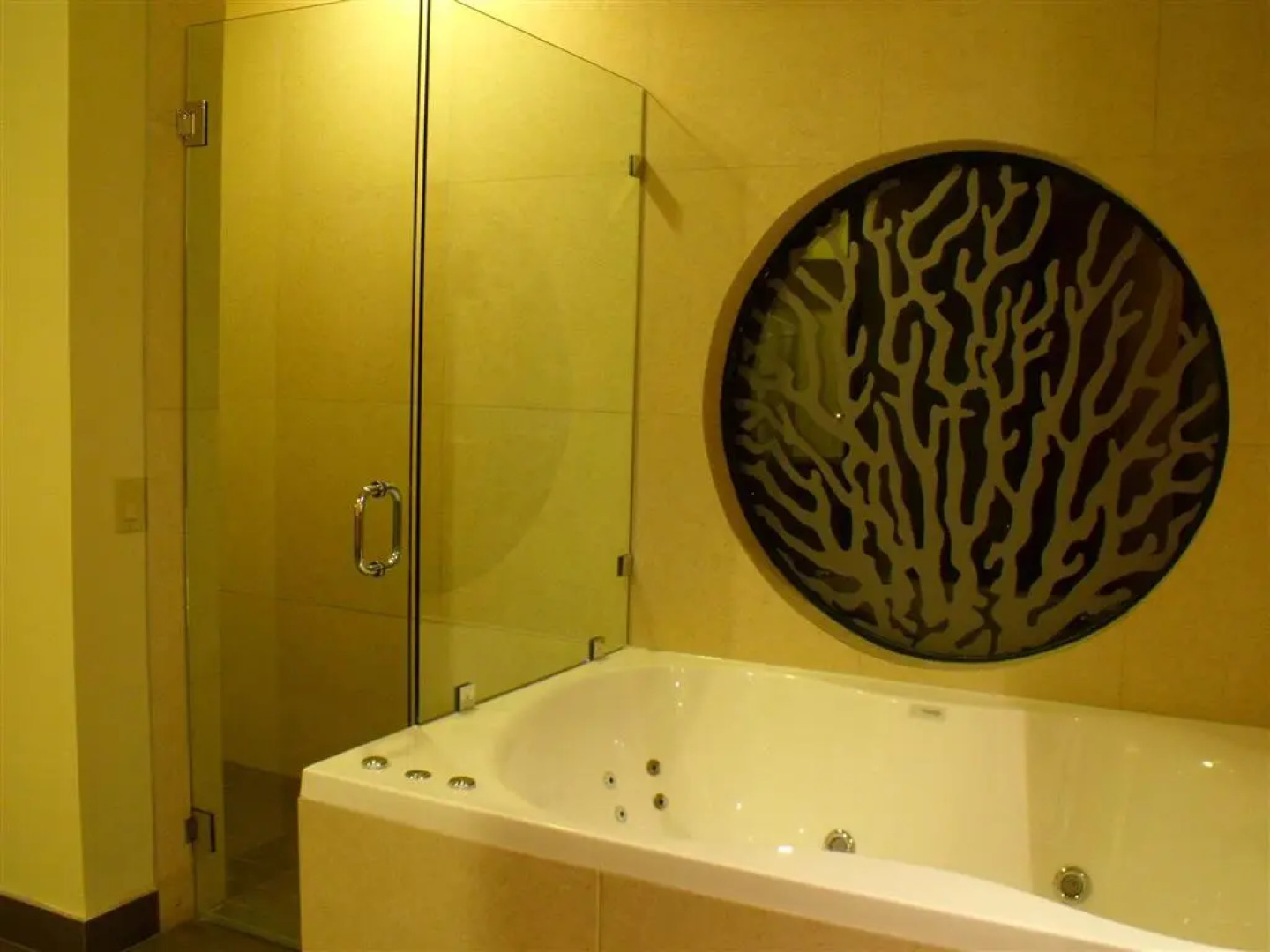 Hotel Coral And Marina