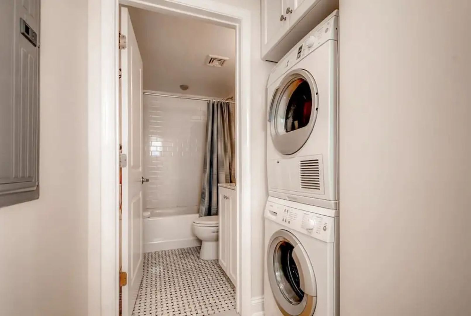 Global Luxury Suites at the Riverway