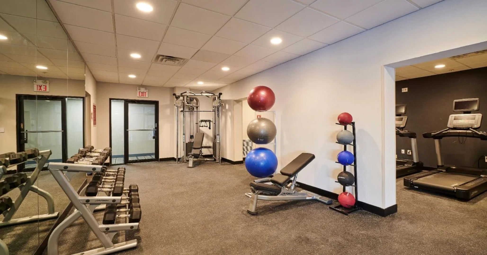 Four Points by Sheraton Cleveland-Eastlake