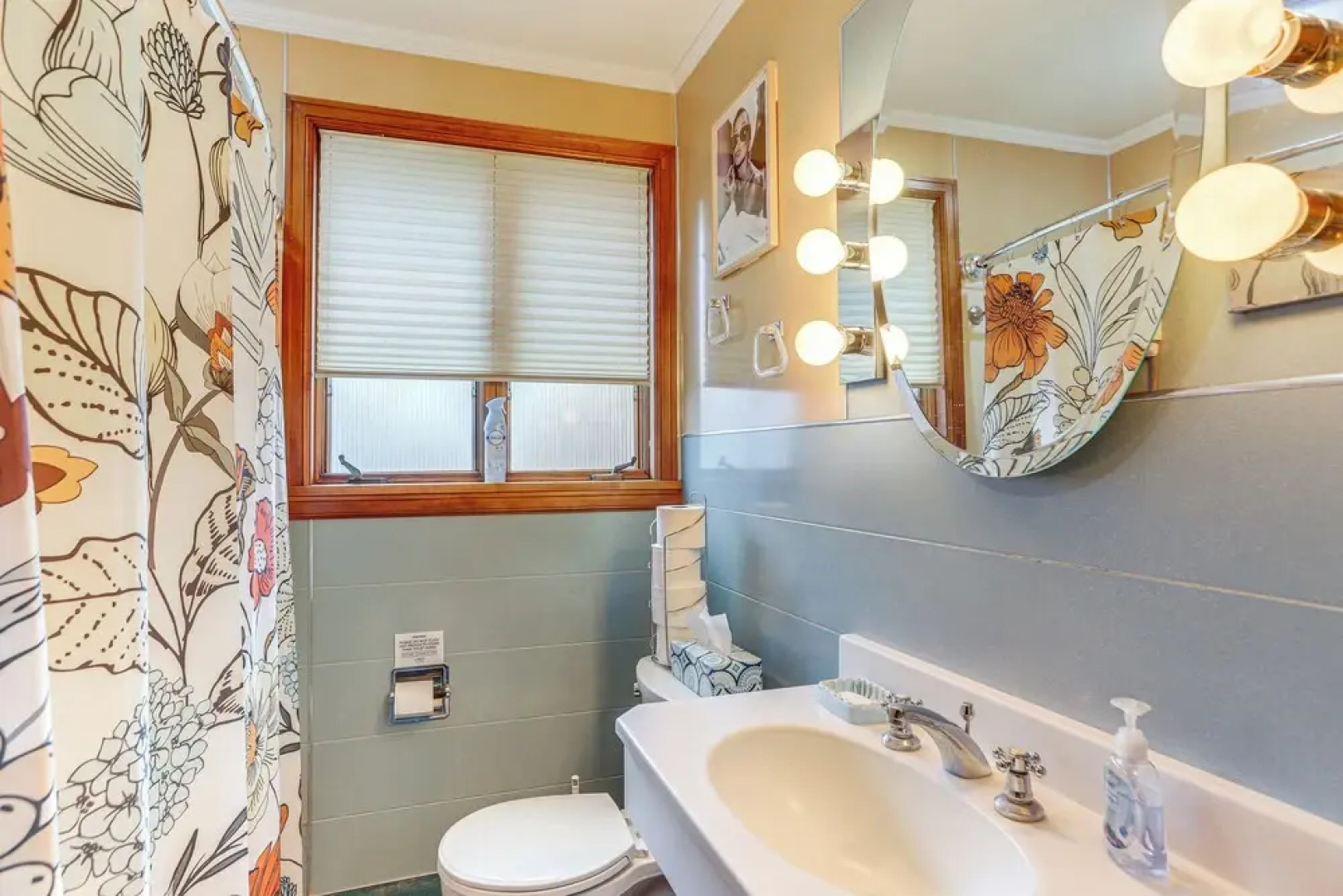 < 1 Mi to Dtwn Tiffin: Home w/ Outdoor Space!