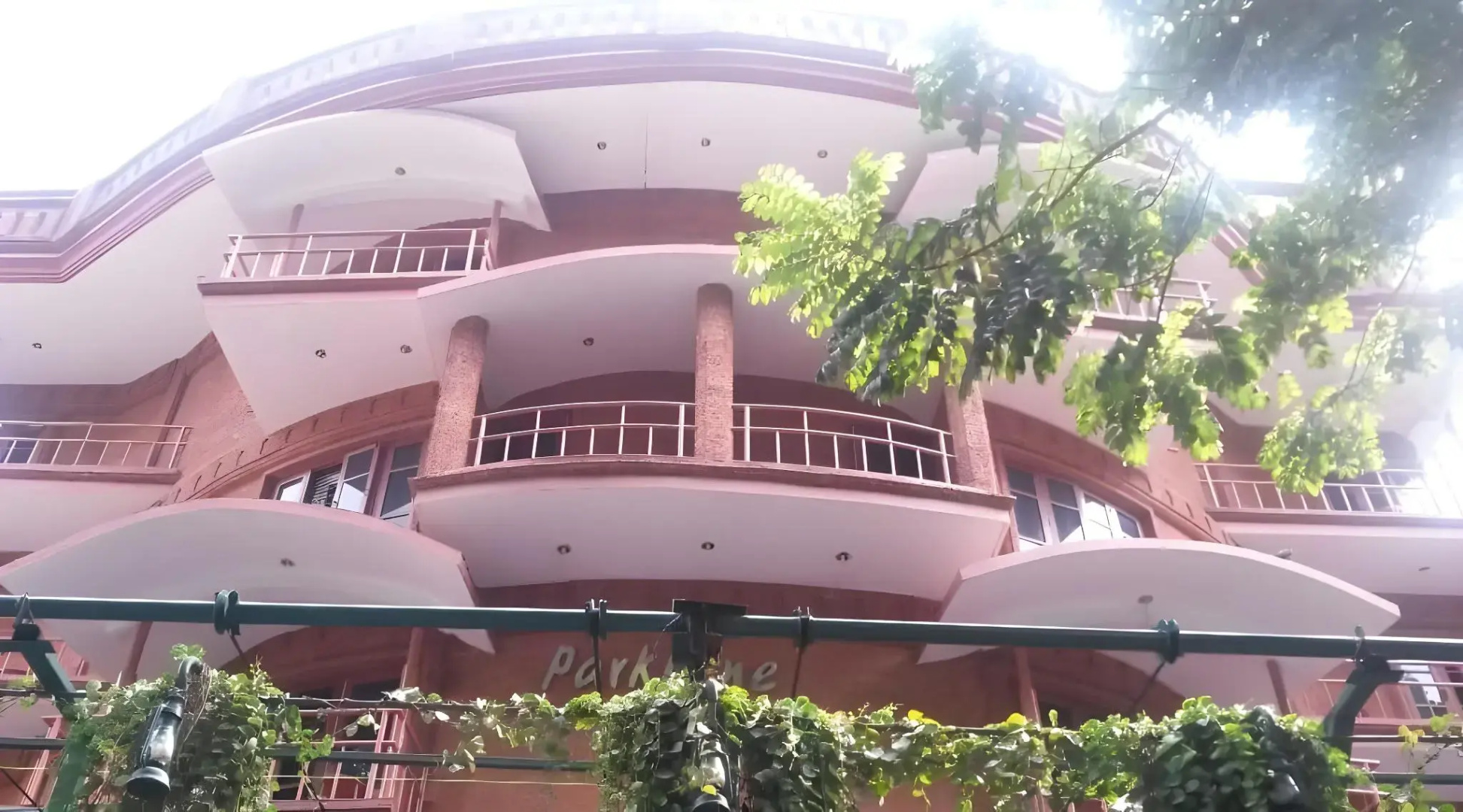Parklane Hotel