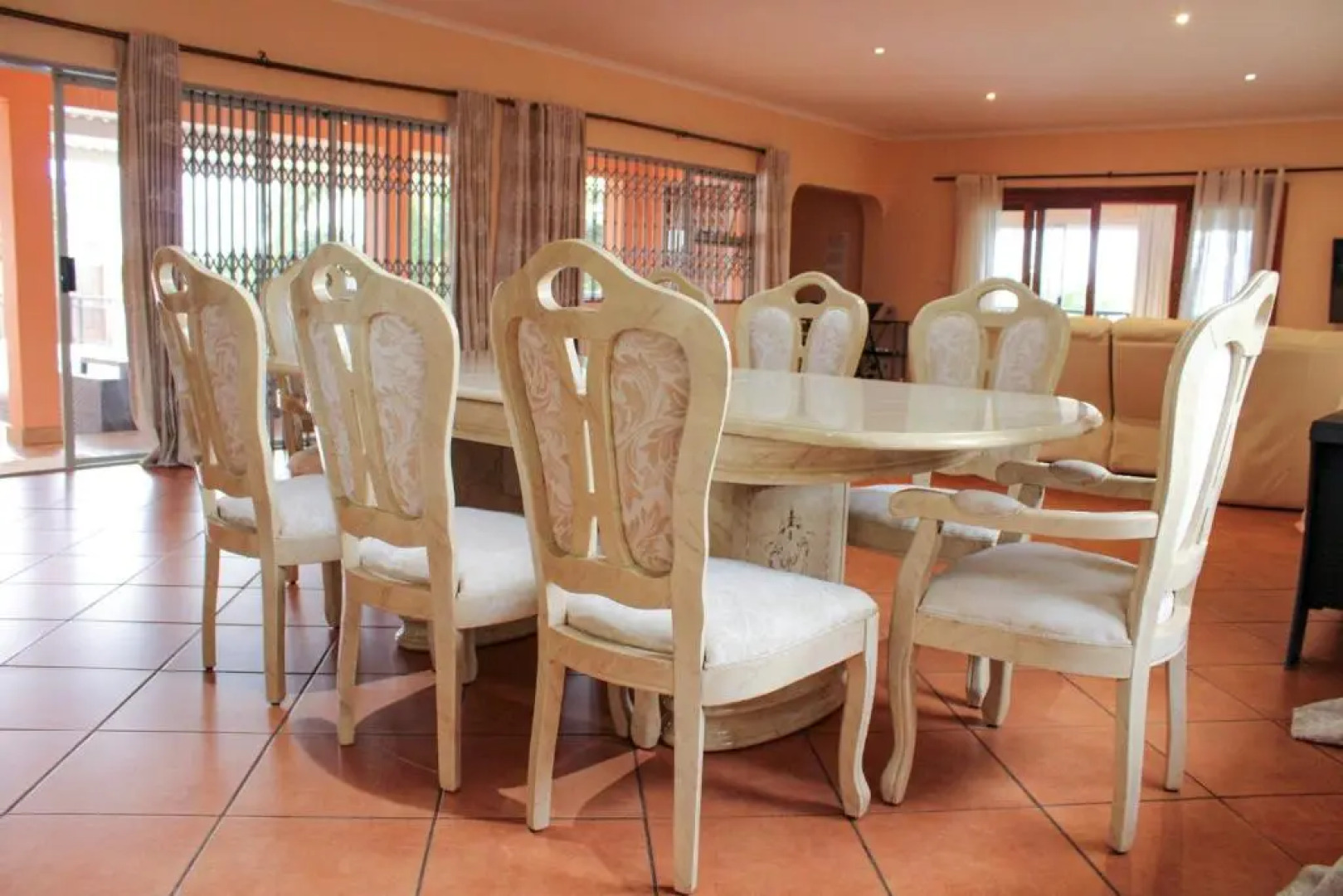 Seaview Executive Guest House