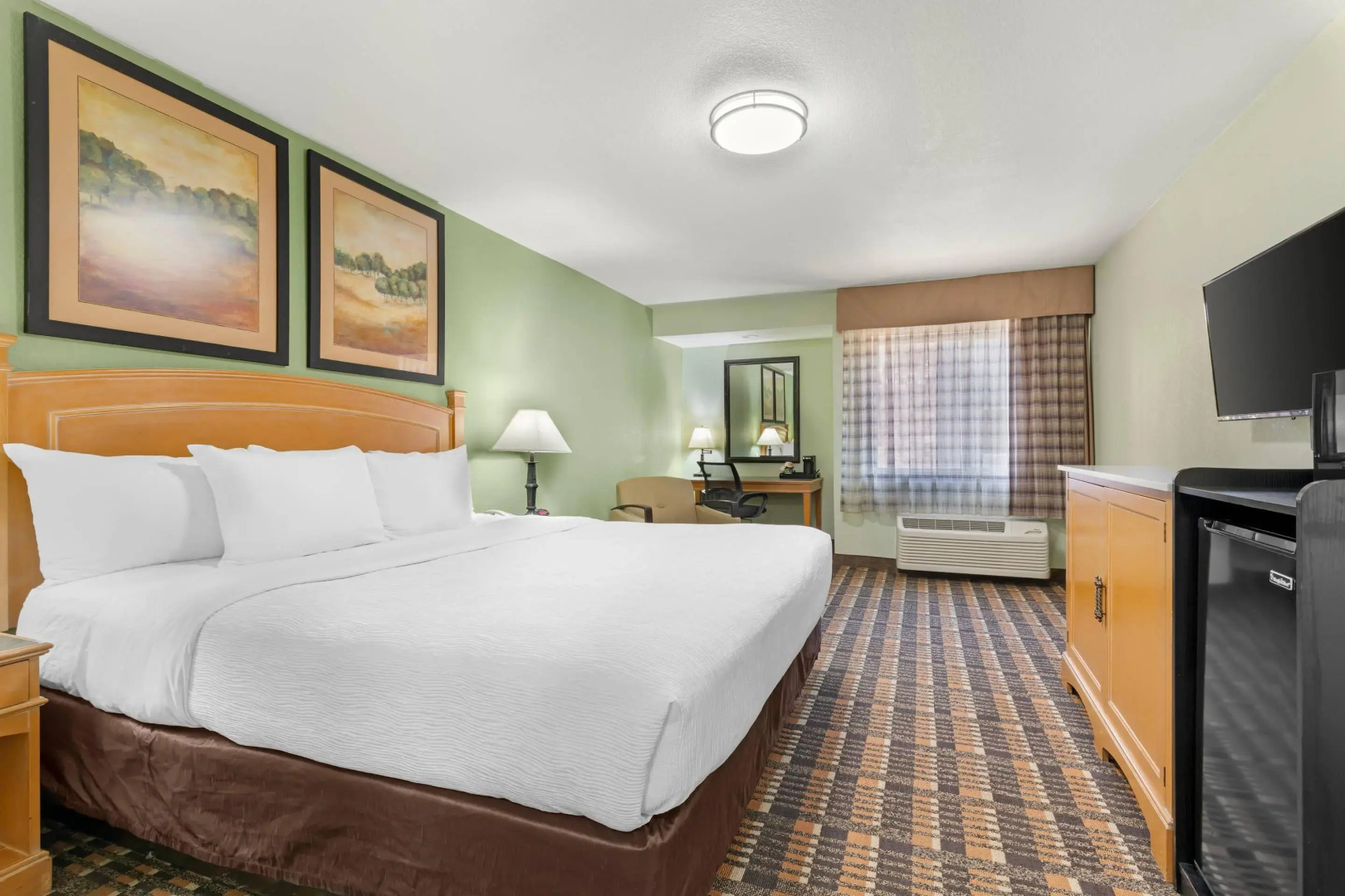 Quality Inn & Suites Plano East - Richardson