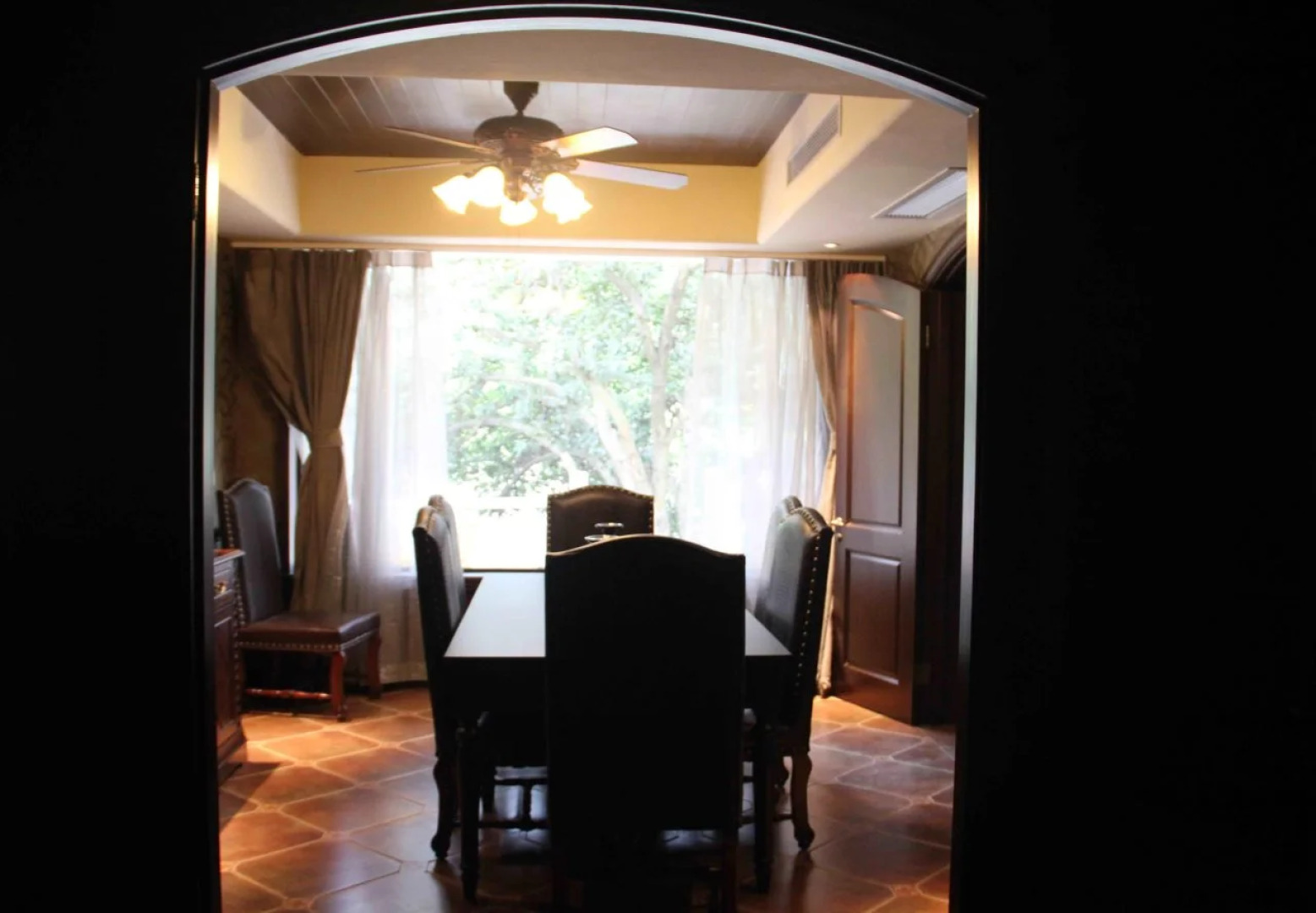 West Lake Reclusive Life(Shangmanjuelong Branch)