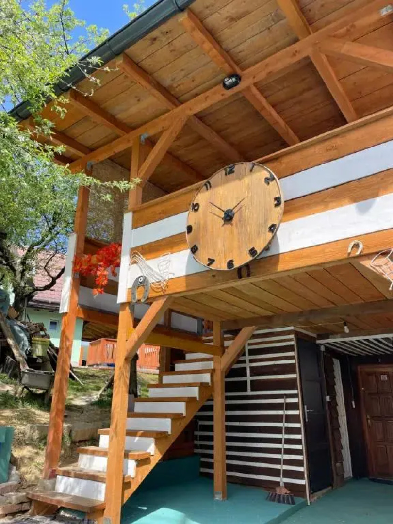 NINO Natural wood house 1