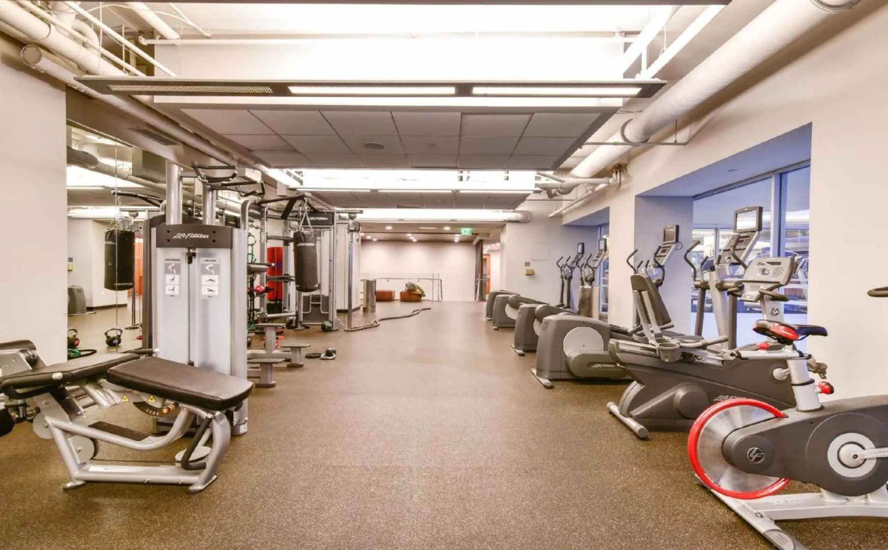 660 Washington Apartments