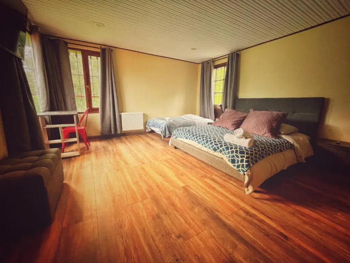 The Naked House Sabana - Hotel Nudista