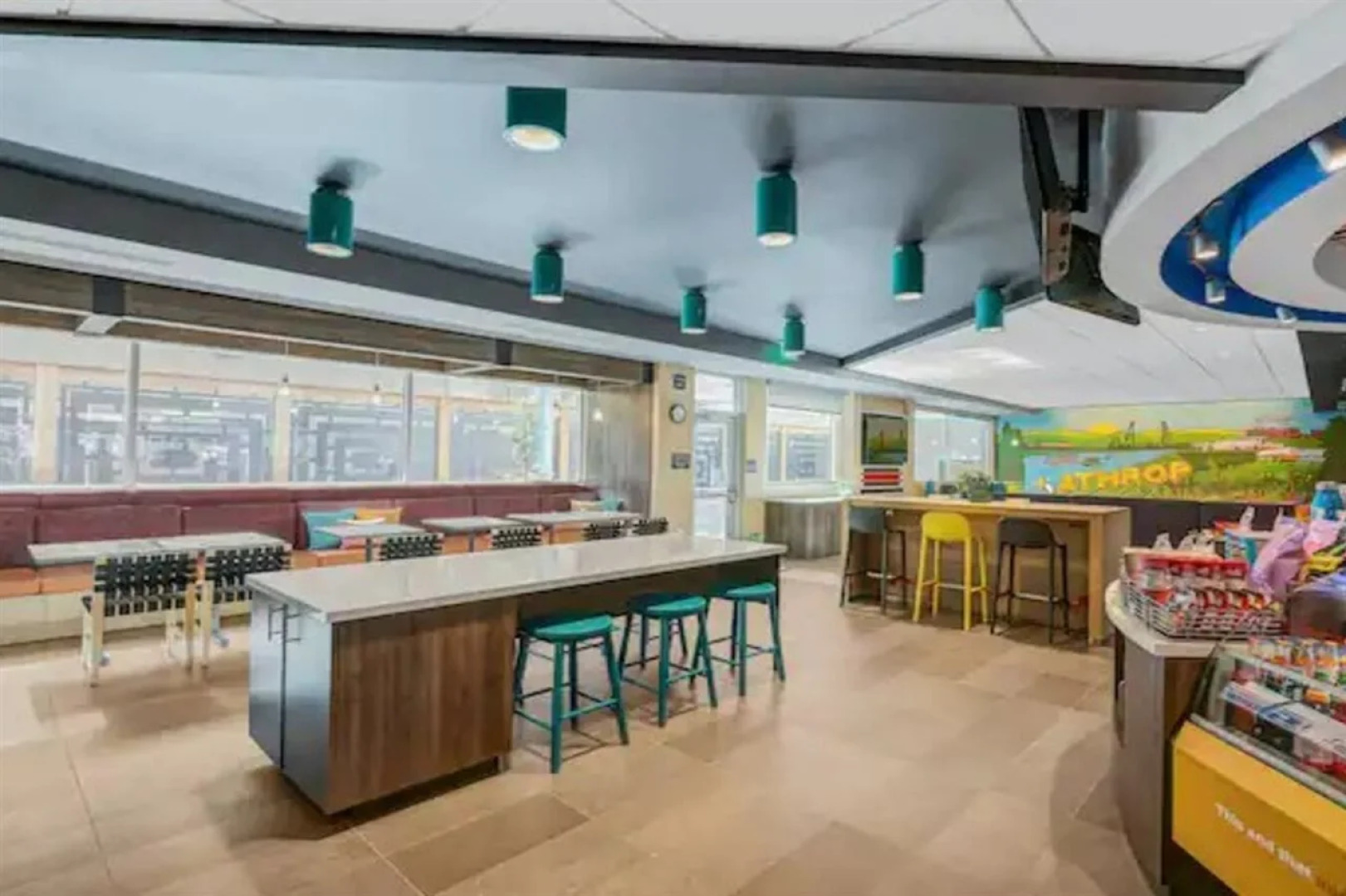 Tru By Hilton Lathrop, CA