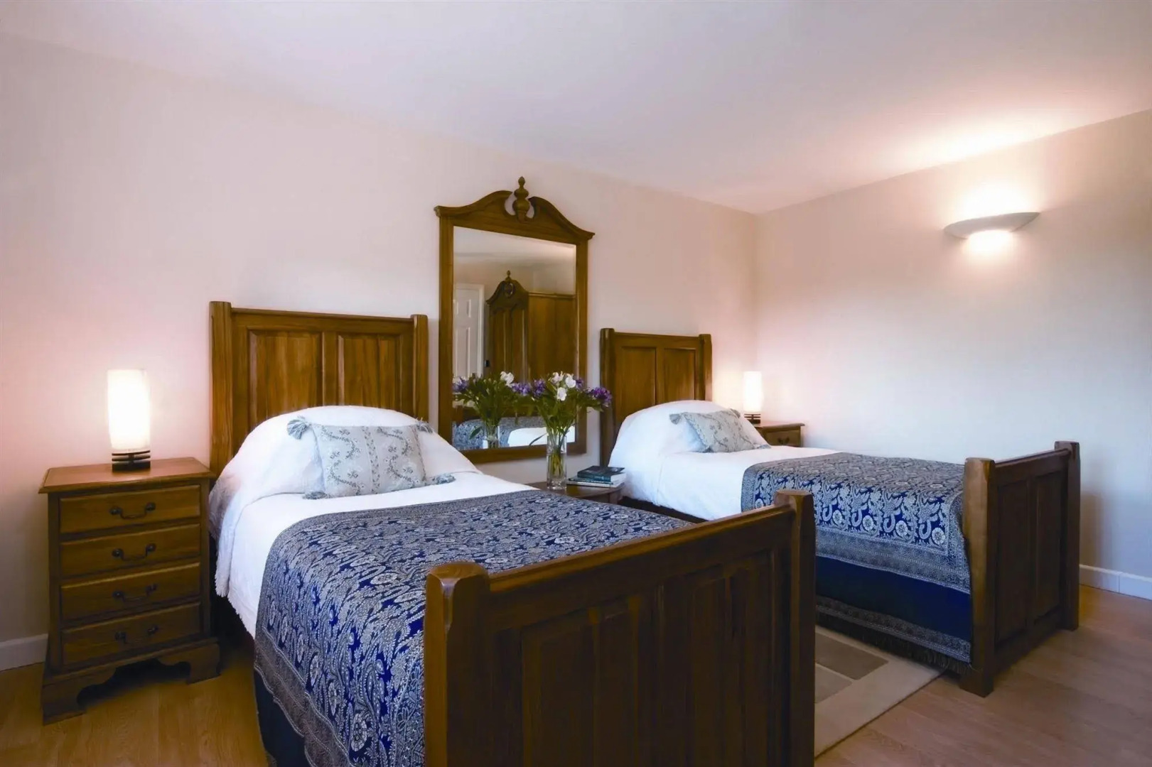 Rose In Vale Country House Hotel