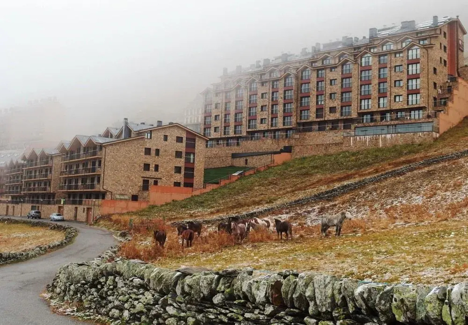 Apartamentos Mirador de Bordes de Envalira