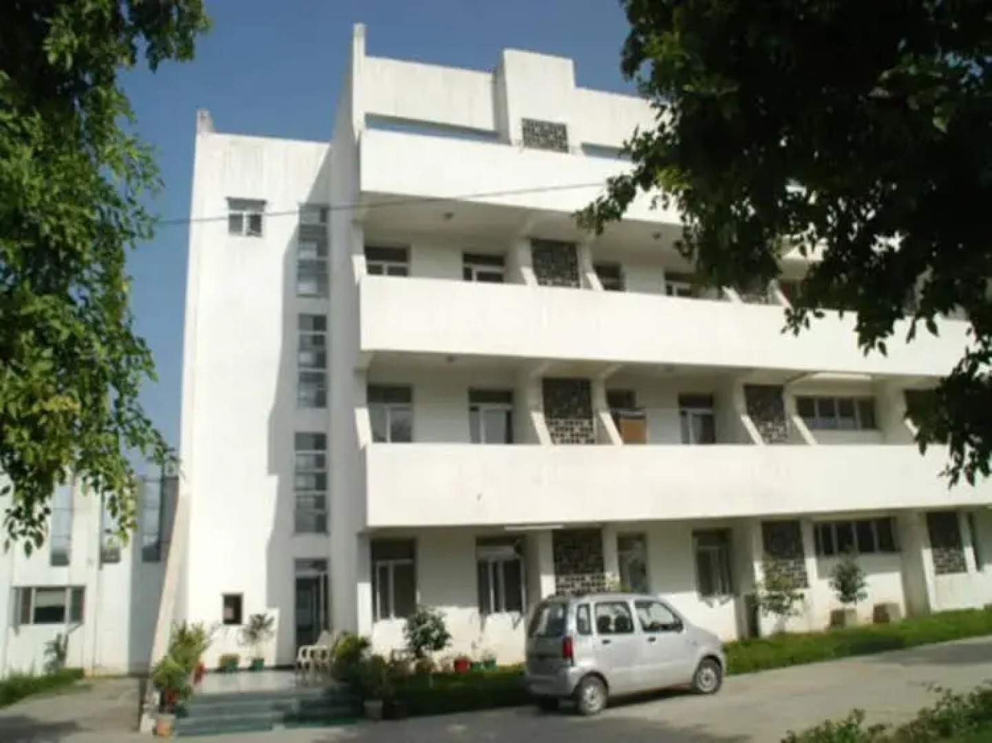 MMN Resort Vrindavan