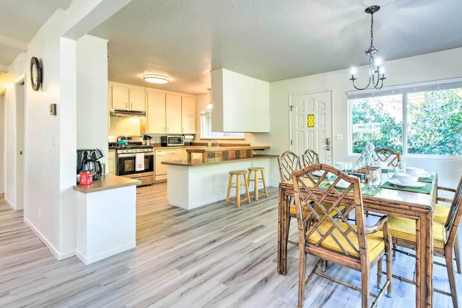 Furnished Deck & Fire Pit: Sherwood Forest Cabin