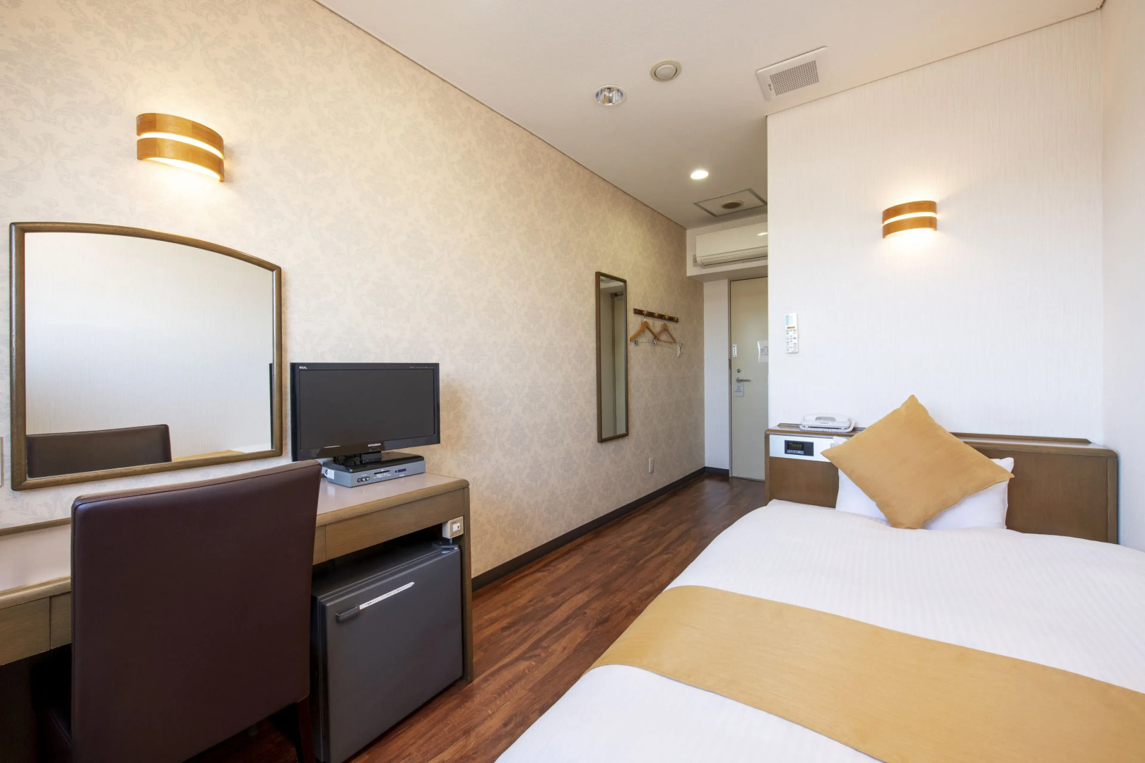 Central Hotel Takahagi