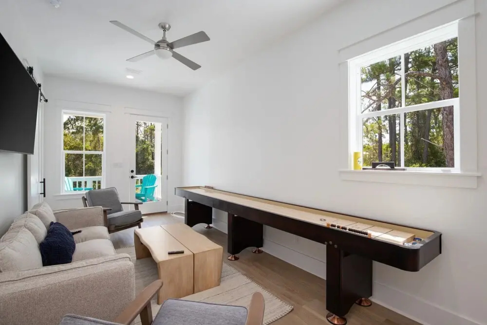 Mockingbird by Avantstay Modern Design Minutes From the Beach