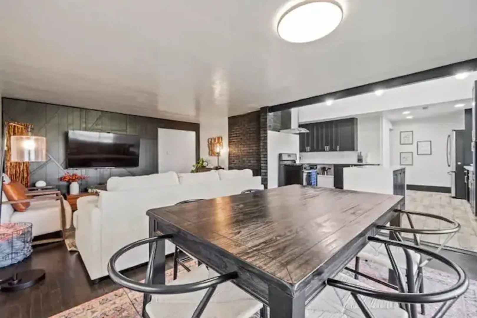 Retreat in Vibrant Westminster 4BR Hot Tub