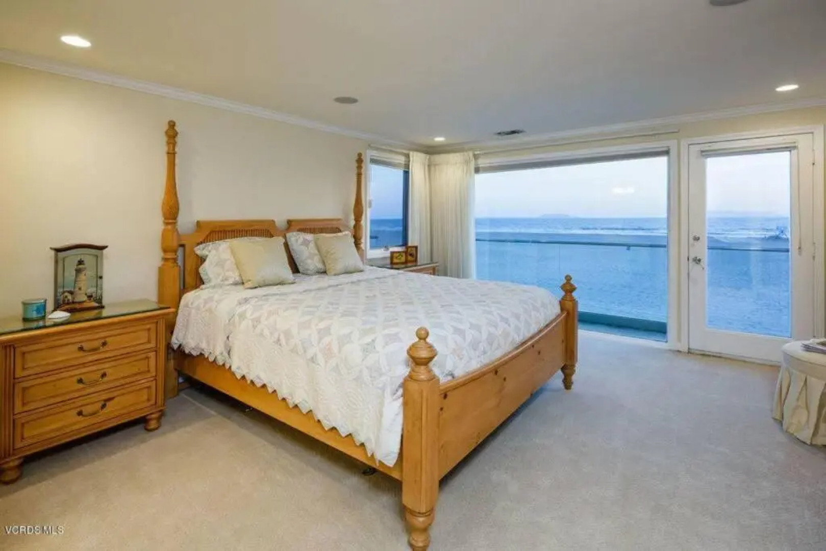 Stunning Hollywood Beach Ocean Front Home-0xnard