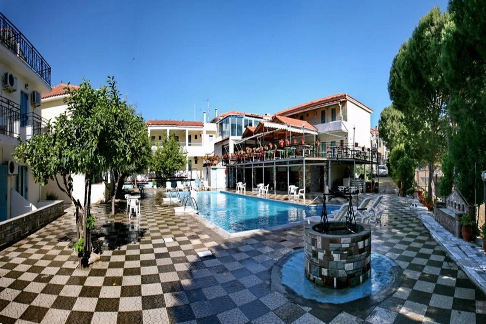 Theofilos Classic Hotel