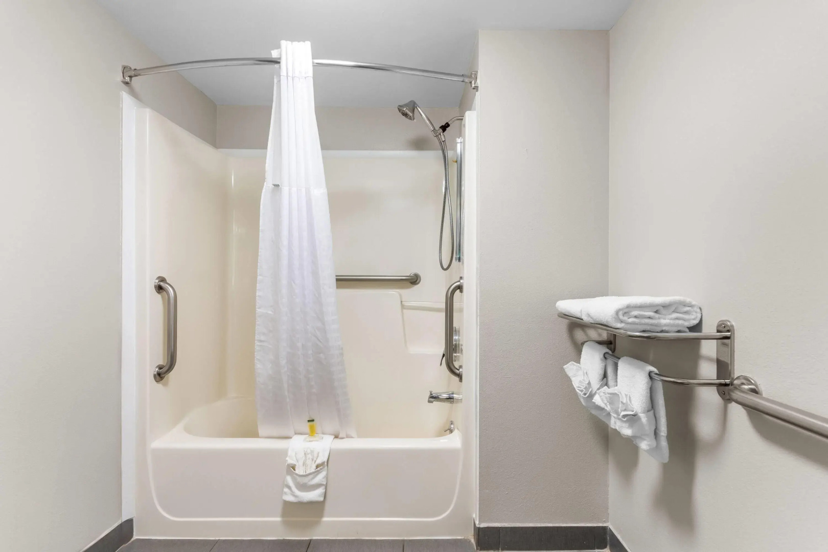 Days Inn by Wyndham Enterprise