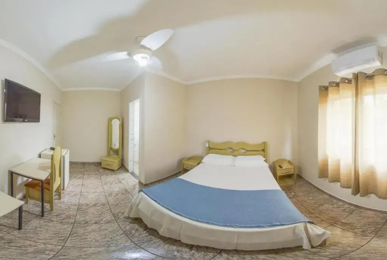 Hotel Real